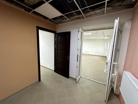 комерційна за адресою Агатангела Кримського вул., 5
