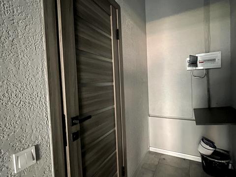 комерційна за адресою Михайла Максимовича вул. (Онуфрія Трутенка), 24