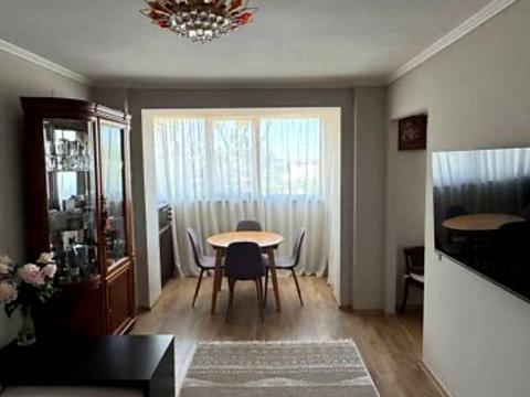 квартира за адресою Собранецька вул., 142