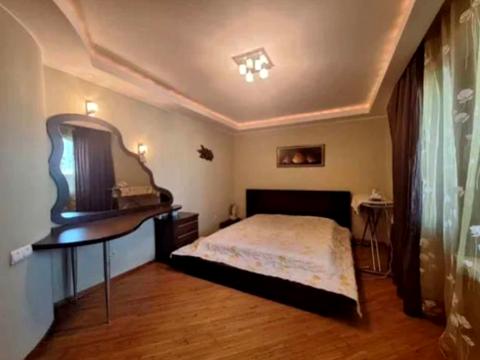 квартира по адресу Рабочая ул., 152