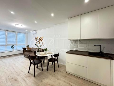 квартира за адресою Родини Крістерів вул., 18-6