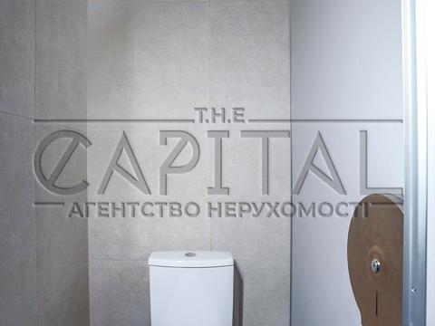 комерційна за адресою Вацлава Гавела бульв. (Івана Лепсе), 4