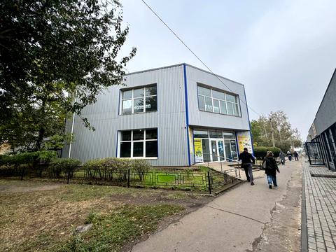 комерційна за адресою Івана Авраменка вул. (Корнійчука), 4