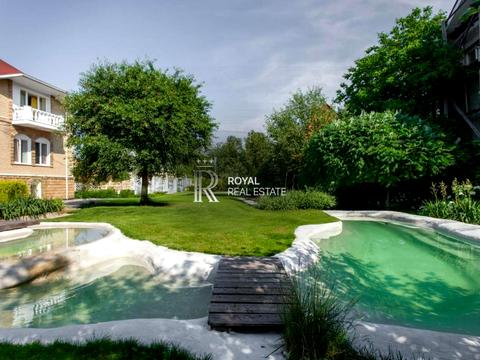 будинок за адресою Квітнева