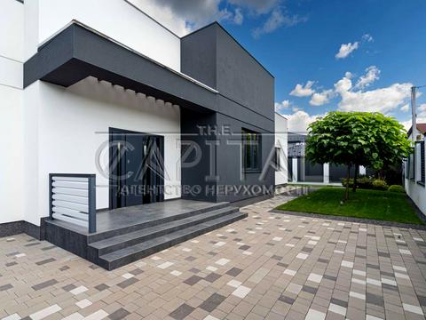 будинок за адресою смт. Козин, Лугова вул.