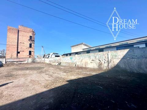 комерційна за адресою Лісна вул., 16