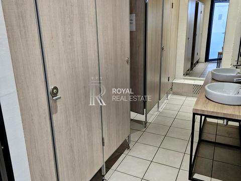 комерційна за адресою Борщагівська вул., 154