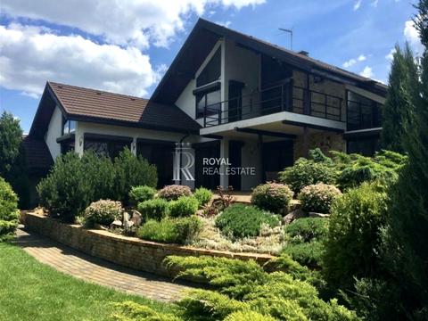 будинок за адресою Центральна