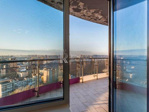 квартира за адресою Лабораторна вул., 77