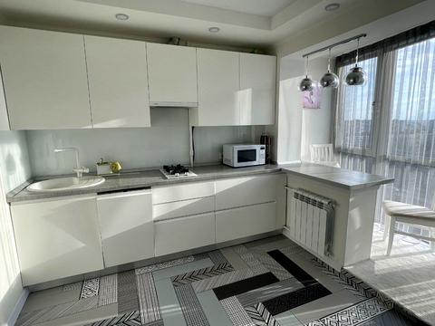 квартира за адресою Гната Юри вул., 14-В