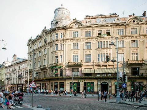 квартира за адресою Адама Міцкевича пл., 6