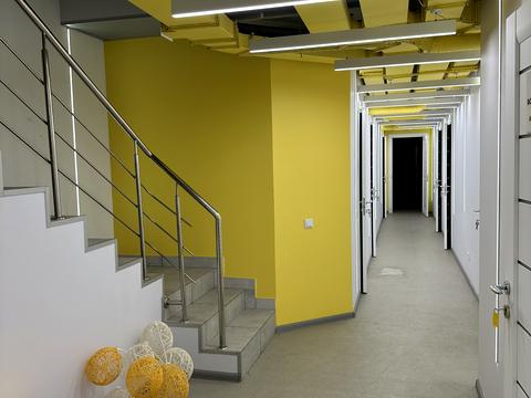 комерційна за адресою 11-та Лінія вул., 4