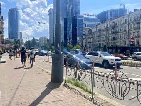 комерційна за адресою Басейна вул., 11