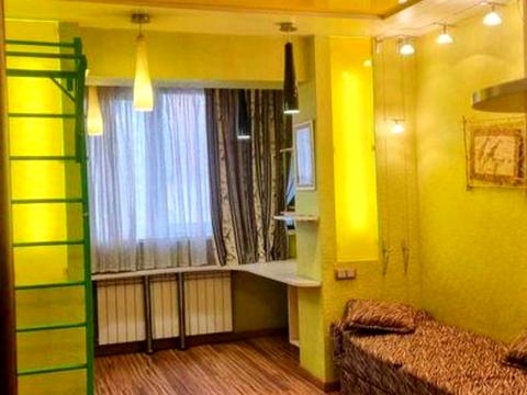 квартира за адресою Лариси Руденко вул., 10