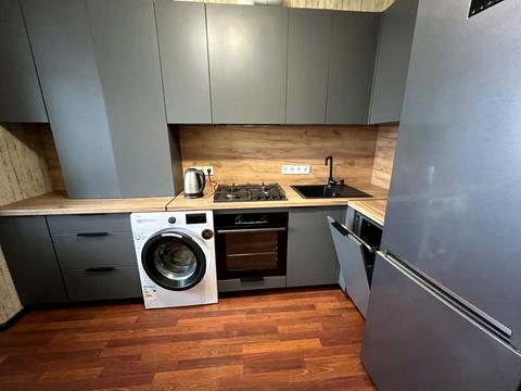 квартира за адресою Боголюбова вул., 33