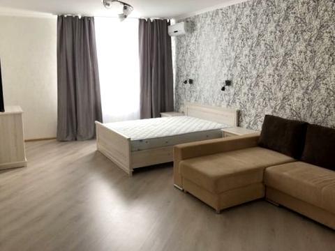 квартира за адресою Анни Ахматової вул., 22