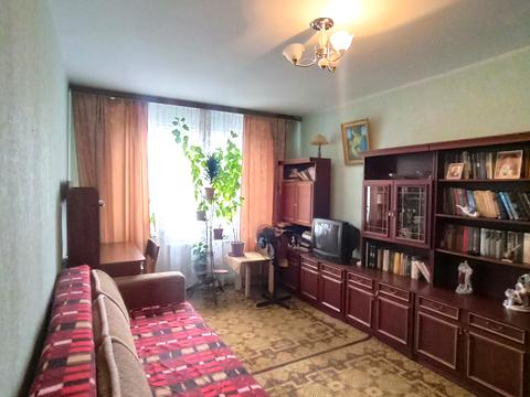 квартира за адресою Романа Шухевича просп. (Генерала Ватутіна), 2