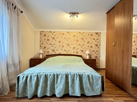 будинок за адресою Весняна, 12