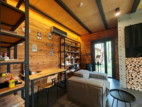 участок по адресу Антония Михайловского ул., 1