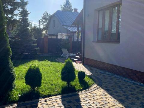 будинок за адресою Олекси Бахматюка вул.