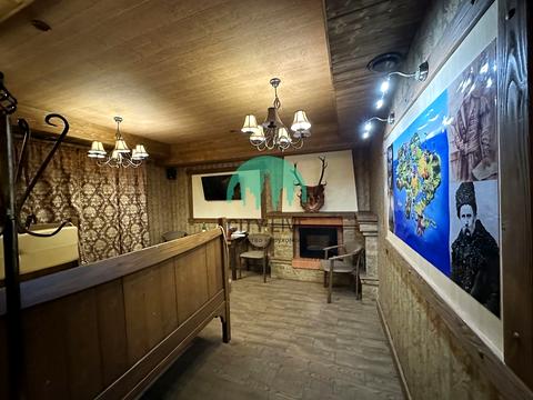 комерційна за адресою Шпитальна вул., 7