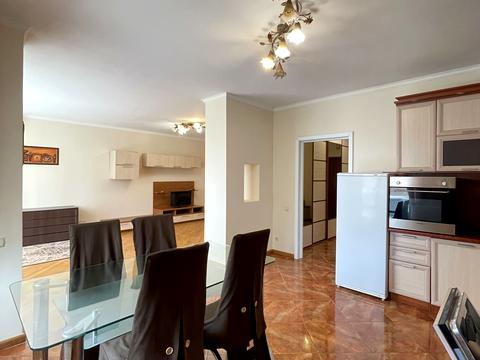 квартира по адресу Раисы Окипной ул., 8