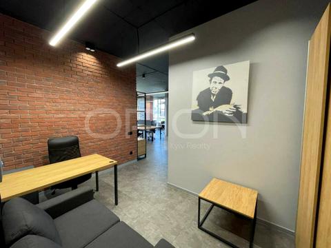 комерційна за адресою Жилянська вул., 68