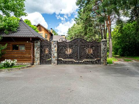 будинок за адресою Броварський район