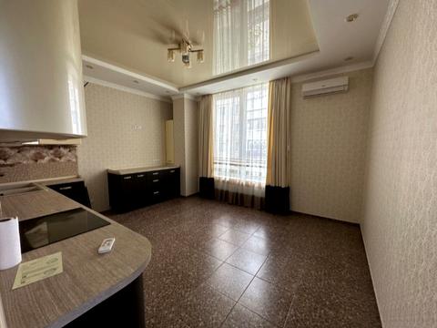 квартира за адресою Героїв Оборони Одеси вул. (Героїв Сталінграду), 24