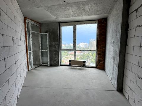 квартира за адресою Причальна вул., 10
