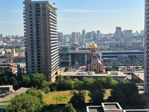 квартира за адресою Стадіонна вул., 6а