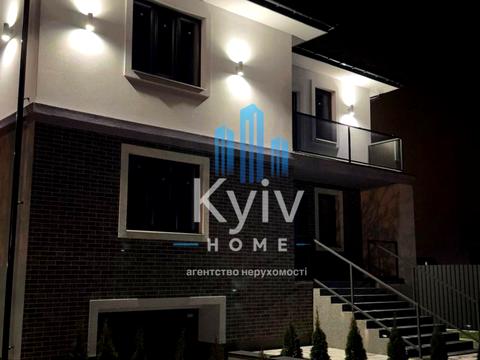 будинок за адресою Нова