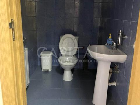 комерційна за адресою Володимира Івасюка просп. (Героїв Сталінграду), 8