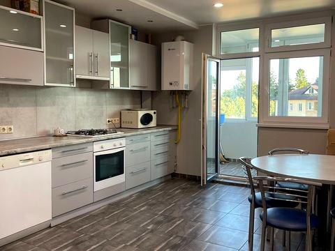 квартира за адресою Петраківського вул. (Ланова), 16б