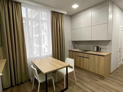 квартира за адресою Нагірна вул., 16/18