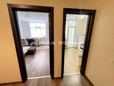 квартира за адресою Київ, Сім'ї Кульженків вул. (Петра Дегтяренка), 6