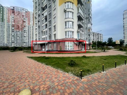комерційна за адресою Каховська вул., 56