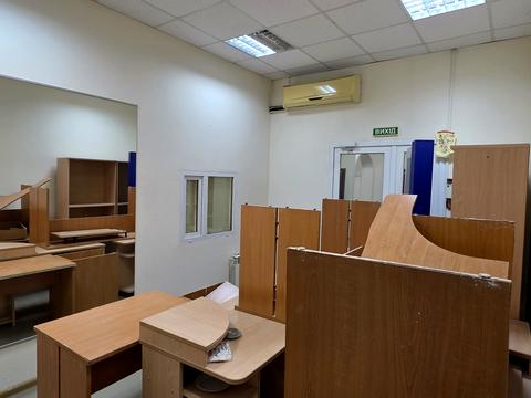коммерческая по адресу Кловский спуск, 4