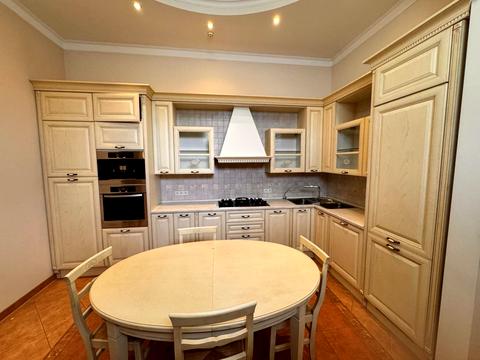 квартира за адресою Олекси Новаківського вул., 8