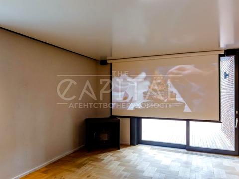 будинок за адресою Набережна вул.