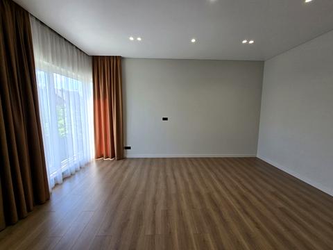 будинок за адресою Квітнева вул.