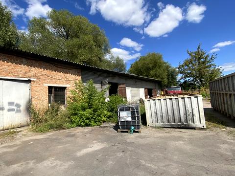 комерційна за адресою Айвазовського вул., 1