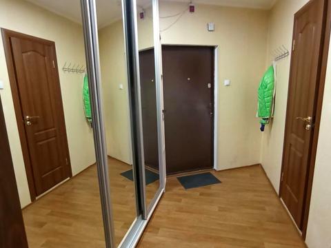 квартира за адресою Софії Русової вул., 1