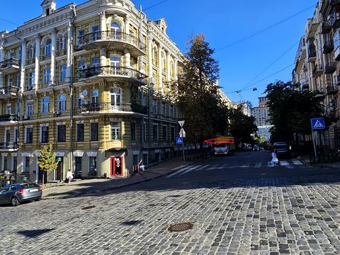 коммерческая по адресу Лютеранская ул., 7/10