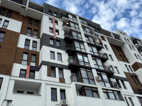 коммерческая по адресу Николая Амосова ул., 4