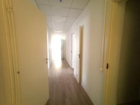 комерційна за адресою Ореста Васкула вул., 8