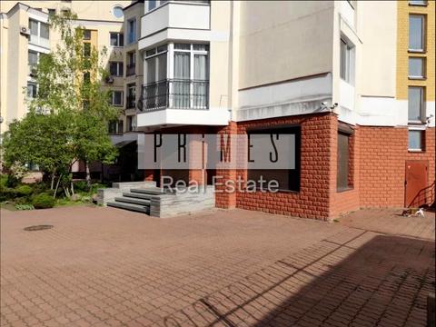 комерційна за адресою Володимира Івасюка просп. (Героїв Сталінграду), 24