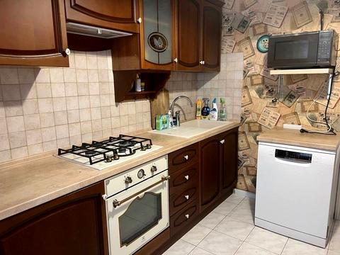 квартира по адресу Небесной Сотни просп. (Маршала Жукова), 16