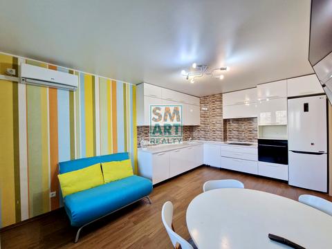 квартира по адресу Академика Глушкова просп., 9-Є