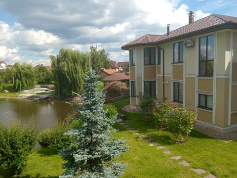 будинок за адресою Центральна вул., 33